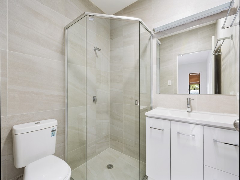 2/10 Juilia street, Highgate Hill QLD 4101