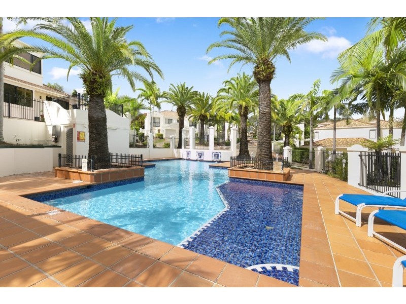 4/22-34 Glenside Drive, Robina QLD 4226