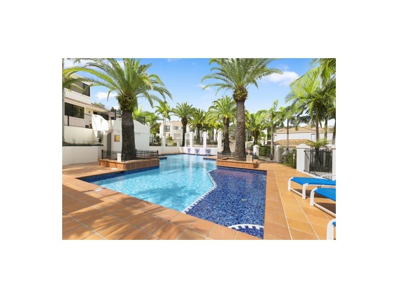 4/22-34 Glenside Drive, Robina QLD 4226
