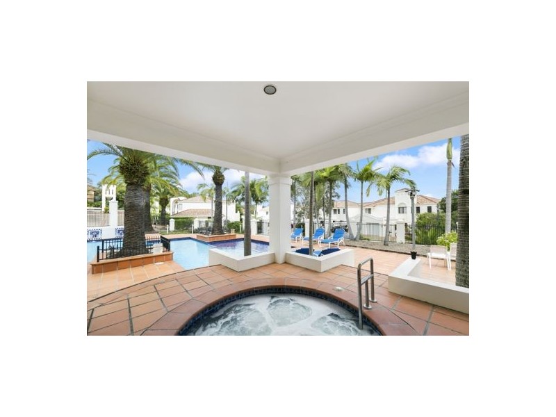 4/22-34 Glenside Drive, Robina QLD 4226