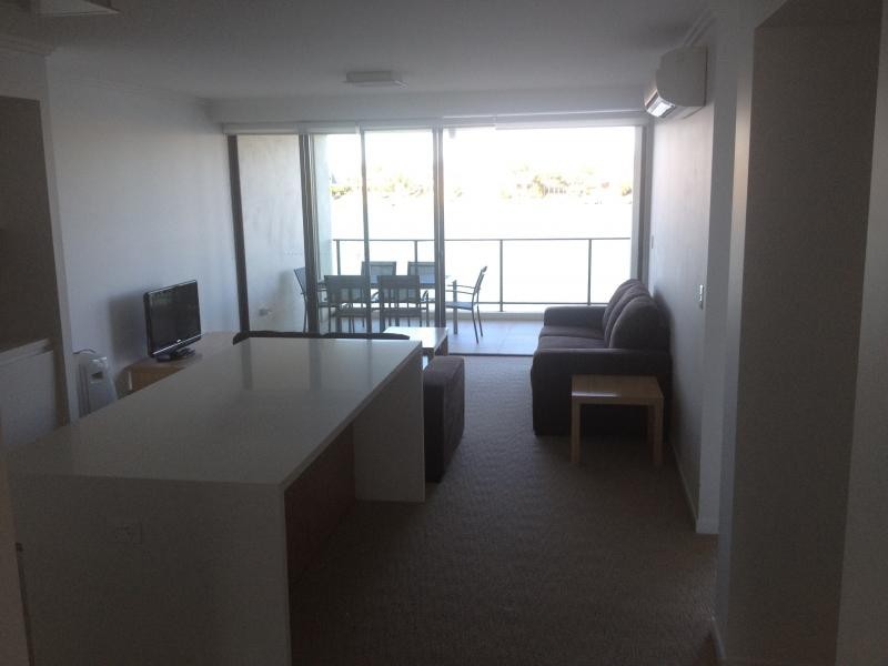 A5/9 Moores Crescent, Varsity Lakes QLD 4227