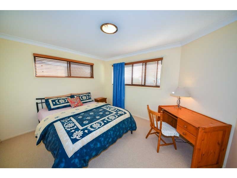 38 Riverside Terrace, Windaroo QLD 4207