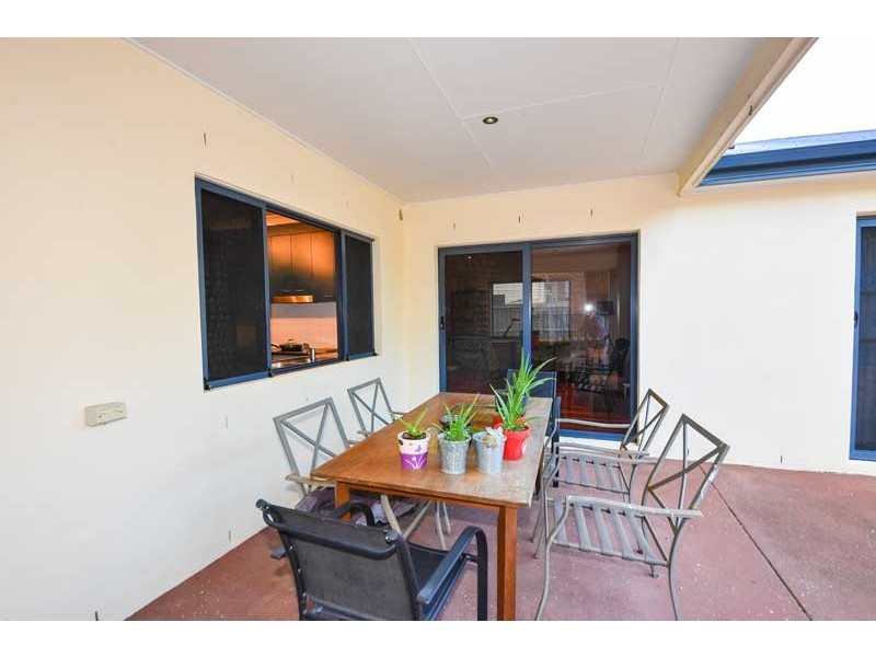 38 Riverside Terrace, Windaroo QLD 4207