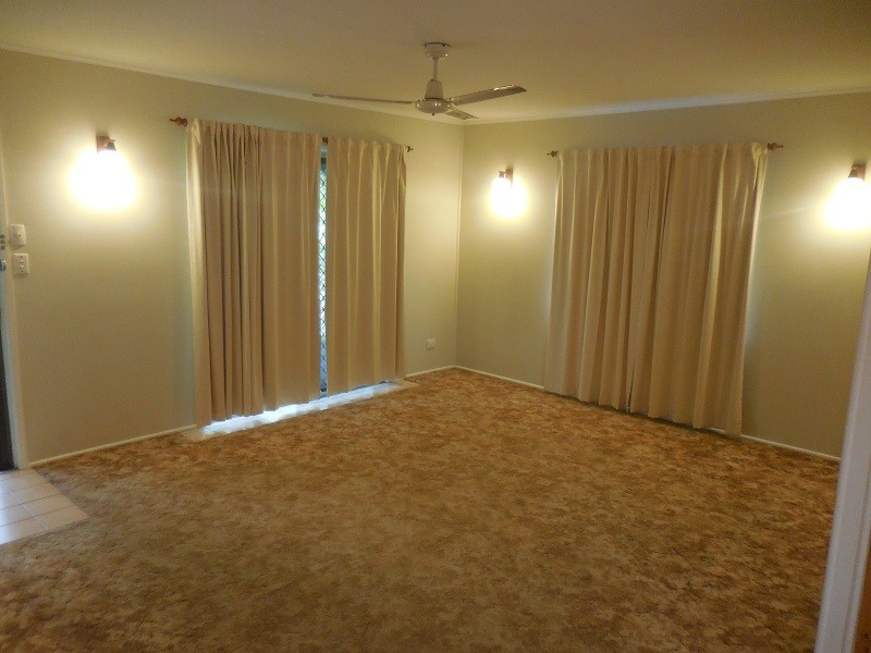 15 Pine Drive, Woodridge QLD 4114