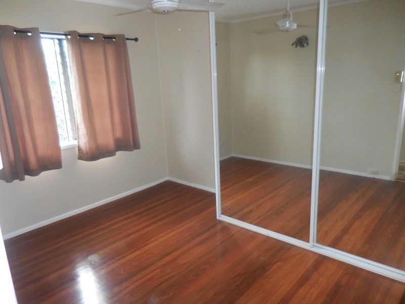 15 Pine Drive, Woodridge QLD 4114