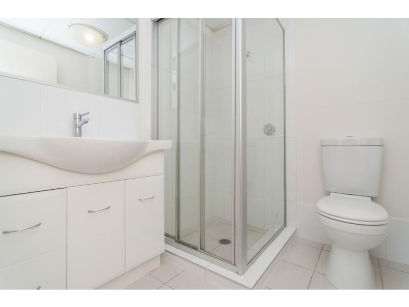 442/51 Playfield Street, Chermside QLD 4032