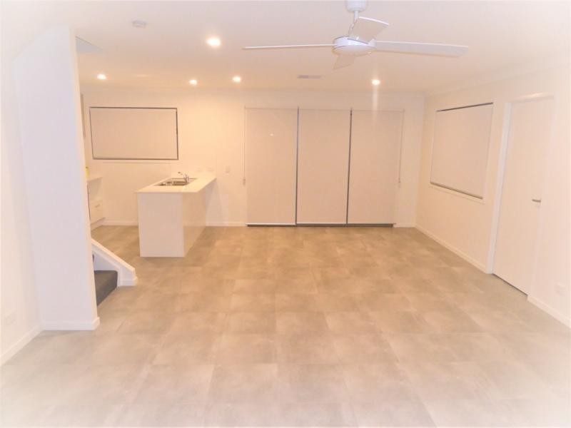 20 Eminence Lane, Bridgeman Downs QLD 4035