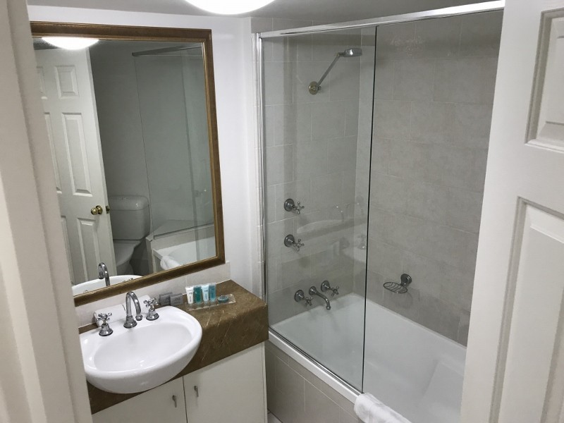 1013/2633 Gold Coast Highway, Broadbeach QLD 4218
