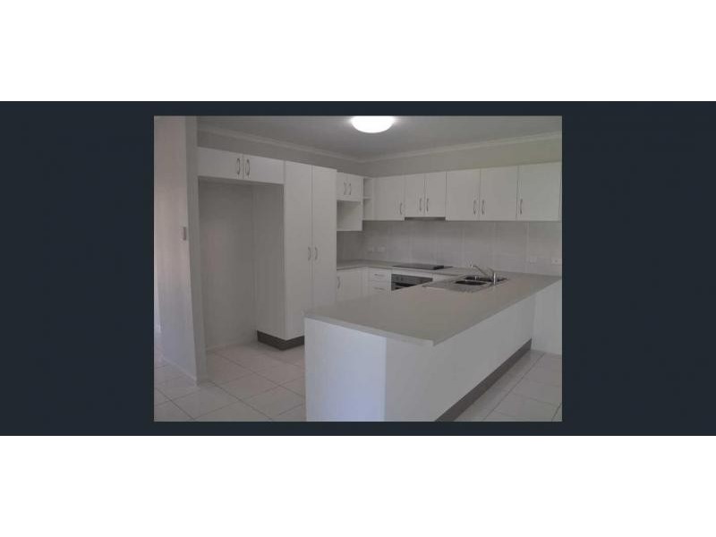 8 Marita Court, Bushland Beach QLD 4818