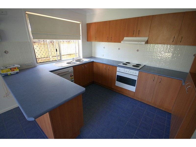 27 Camille Crescent, Wynnum West QLD 4178