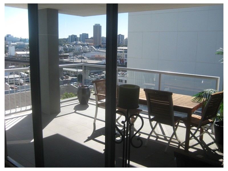 S03/8 Cordelia st, South Brisbane QLD 4101