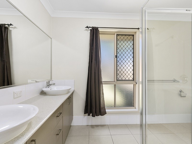 4 Agnes Place, Redbank Plains QLD 4301