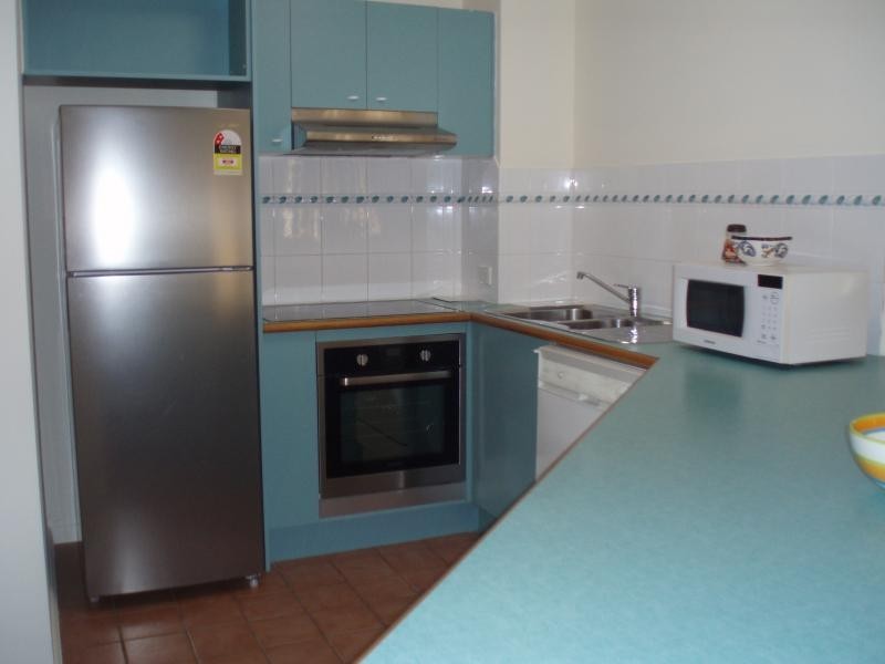 23/10 Genoa Street, Surfers Paradise QLD 4217