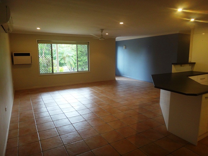 */16 Tambourah Drive, Benowa QLD 4217