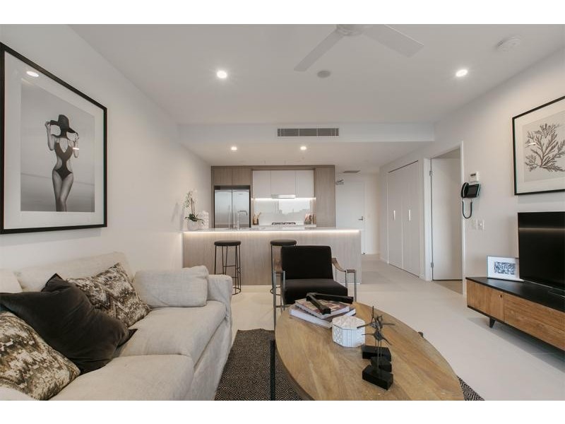 1091/123 Cavendish Road, Coorparoo QLD 4151