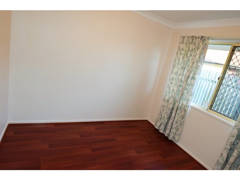 16 MAPLE AVENUE, Camira QLD 4300