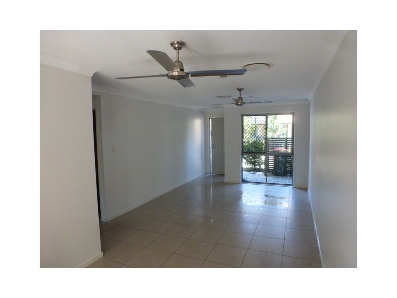 86 Carselgrove Ave, Fitzgibbon QLD 4018