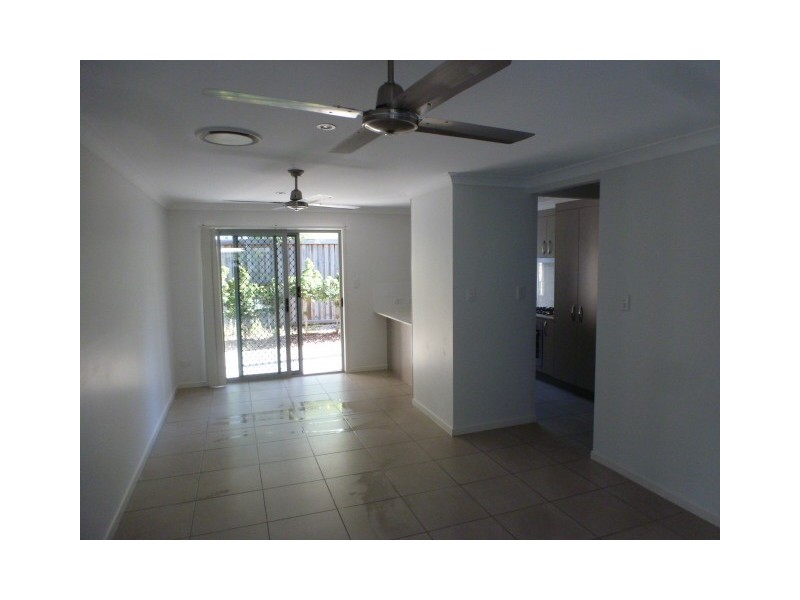 86 Carselgrove Ave, Fitzgibbon QLD 4018