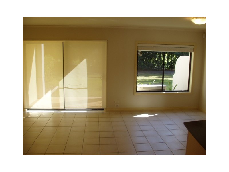 * Magnolia Dr, Hope Island QLD 4212