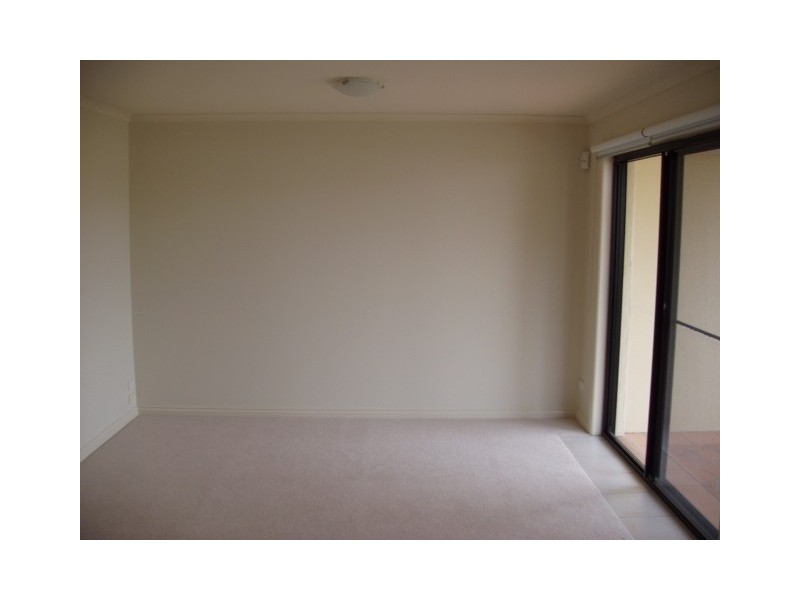 * Magnolia Dr, Hope Island QLD 4212