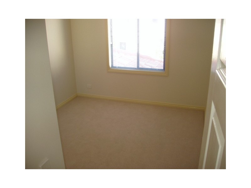 * Magnolia Dr, Hope Island QLD 4212