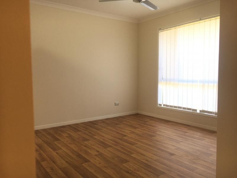 56 RUBICON CRES, Kuraby QLD 4112