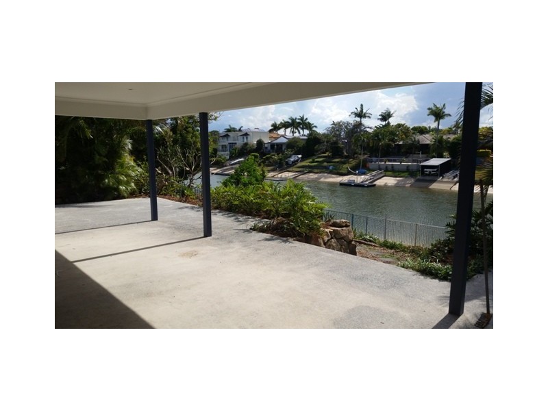 De Havilland Ave, Benowa QLD 4217