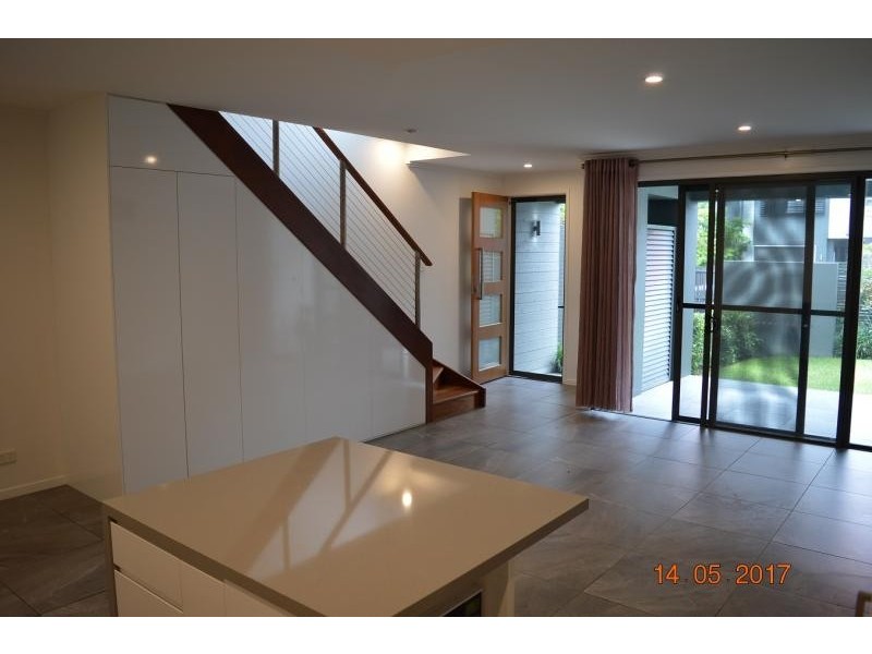 12 Fairlight Avenue, Robina QLD 4226