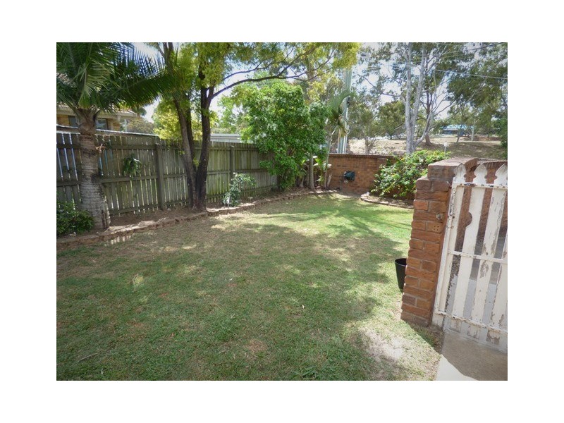 2/85 Government Road, Labrador QLD 4215