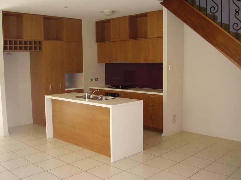 29/7 Elliott St, Surfers Paradise QLD 4217