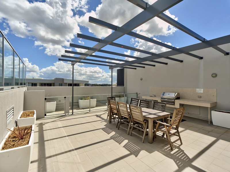 207/23 Playfield Street, Chermside QLD 4032