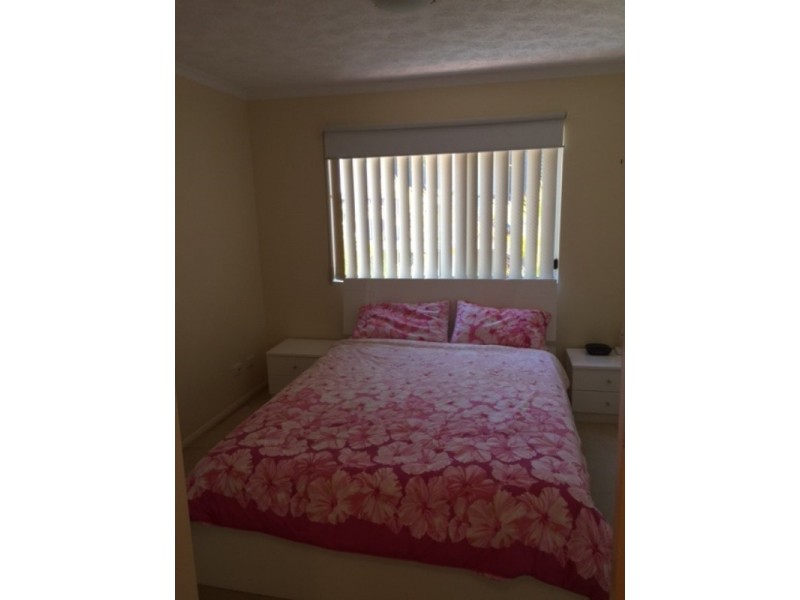 8/7 Johnston Street, Southport QLD 4215