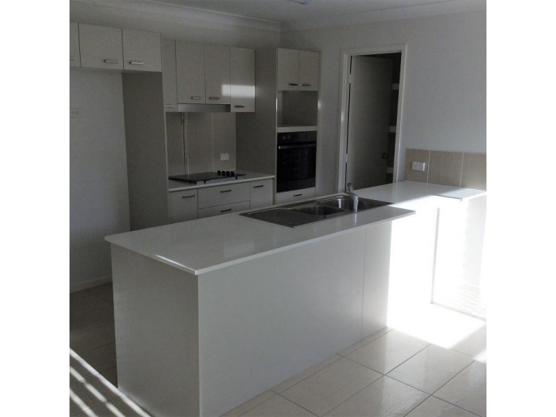 a/21 CLEARWATER STREET, Bethania QLD 4205