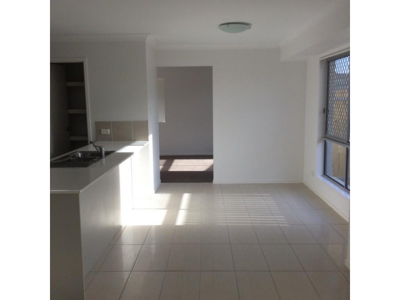 a/21 CLEARWATER STREET, Bethania QLD 4205