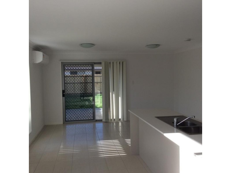 a/21 CLEARWATER STREET, Bethania QLD 4205