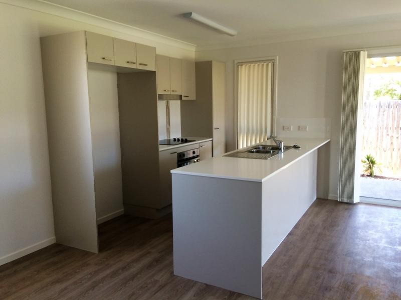 B/17 CLEARWATER STREET, Bethania QLD 4205