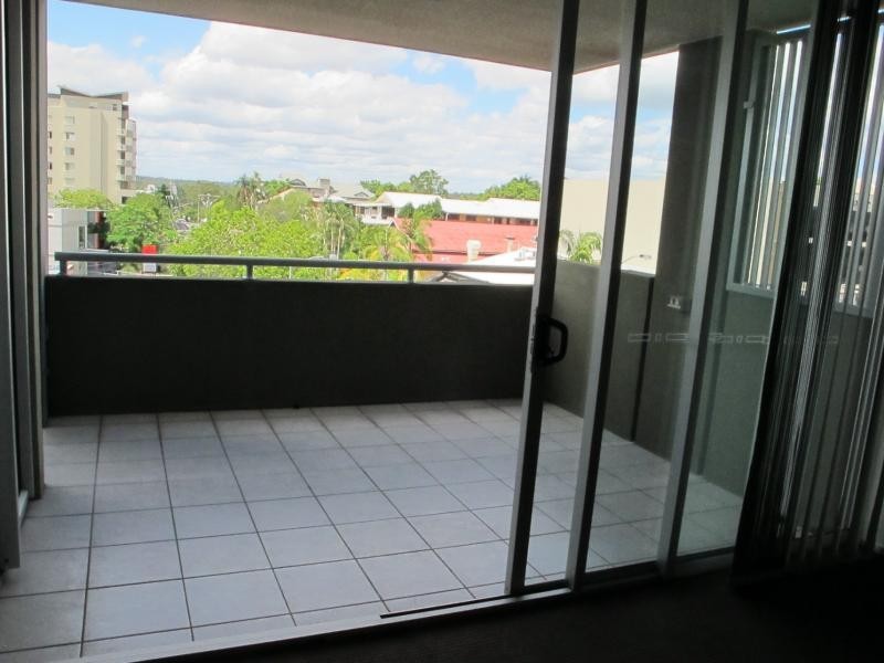 27 Station Road, Indooroopilly QLD 4068