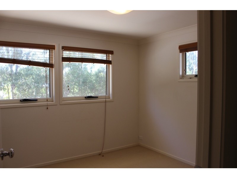 72 Greenway Cct, Mount Ommaney QLD 4074