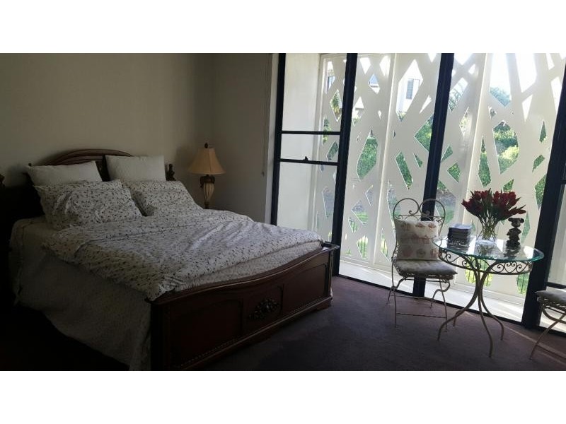 10013 The Boulevarde Lane, Benowa QLD 4217