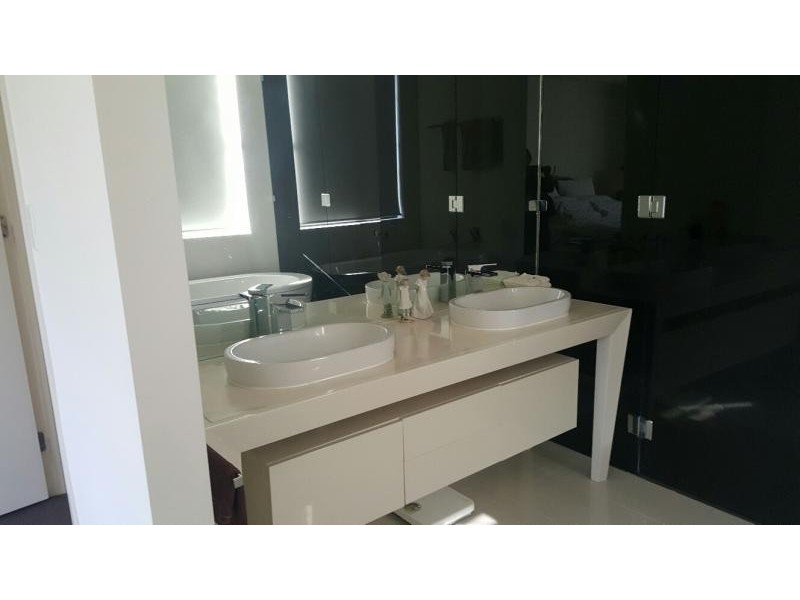 10013 The Boulevarde Lane, Benowa QLD 4217