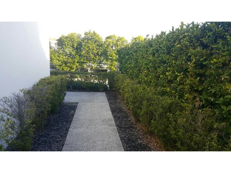 10013 The Boulevarde Lane, Benowa QLD 4217