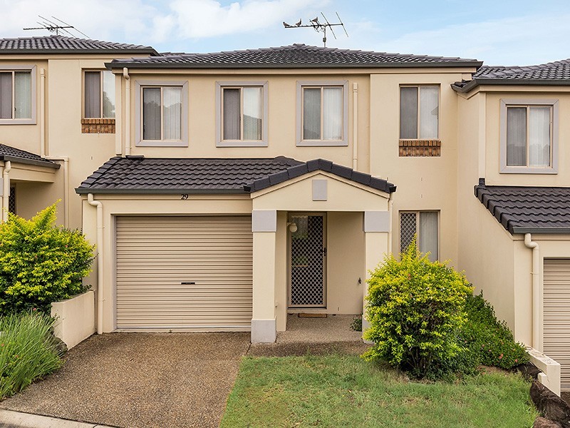 10 Chapman Place, Oxley QLD 4075