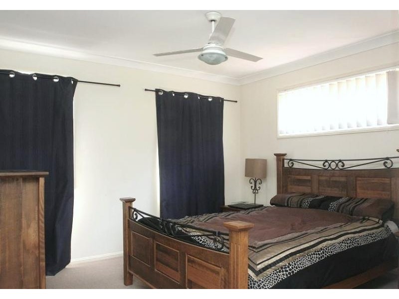 10 Chapman Place, Oxley QLD 4075