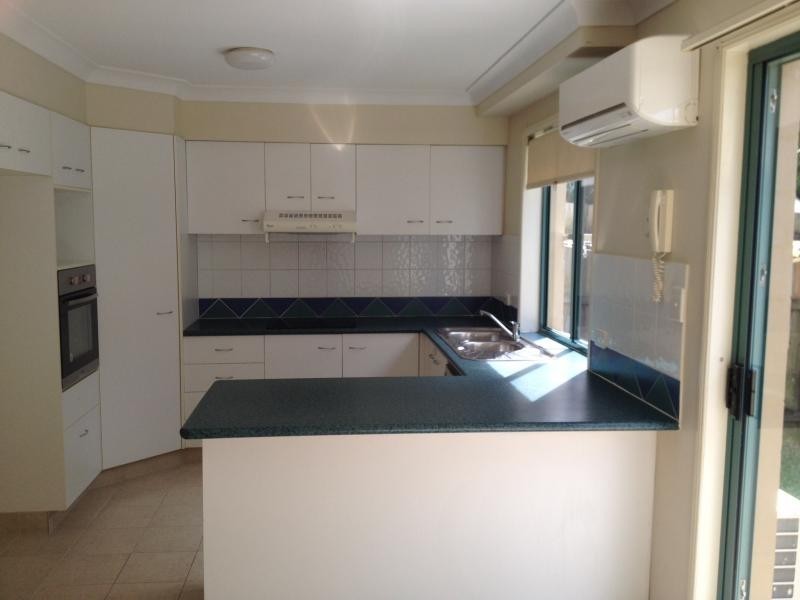 2/24 Beattie Road, Coomera QLD 4209