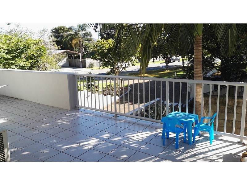 1/33 Clark St, Biggera Waters QLD 4216