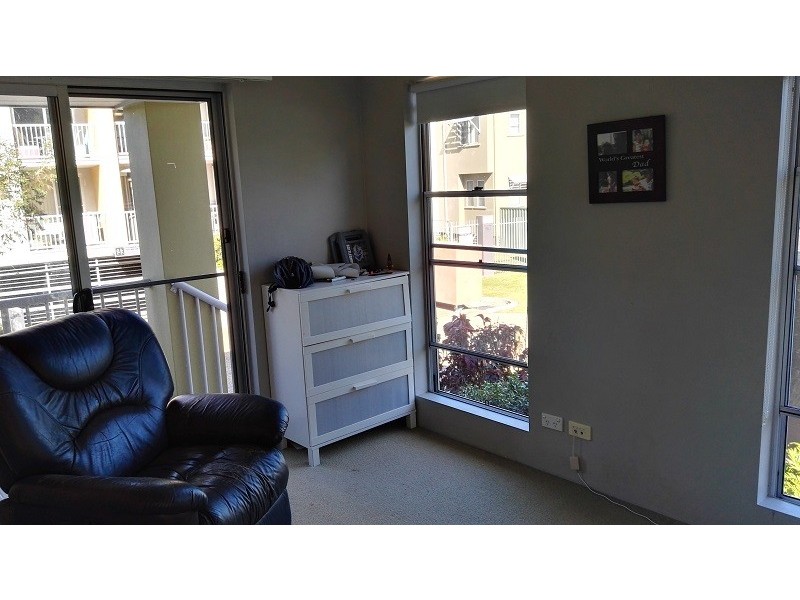 1/33 Clark St, Biggera Waters QLD 4216