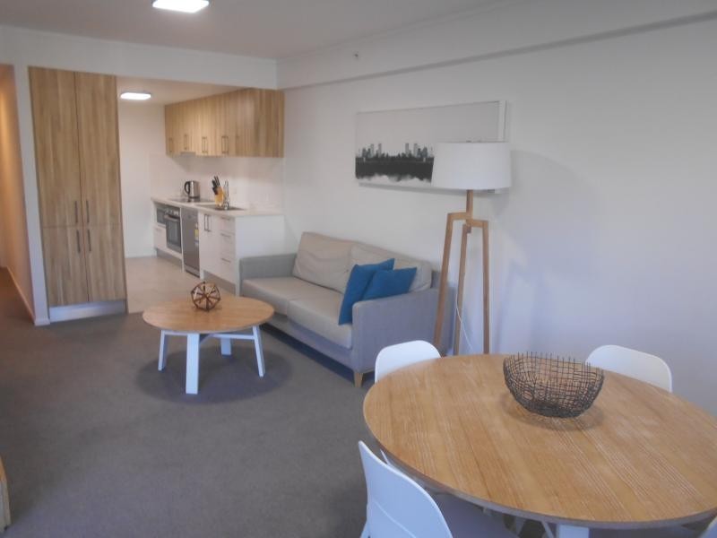 11/9-11 Walden Lane, Herston QLD 4006