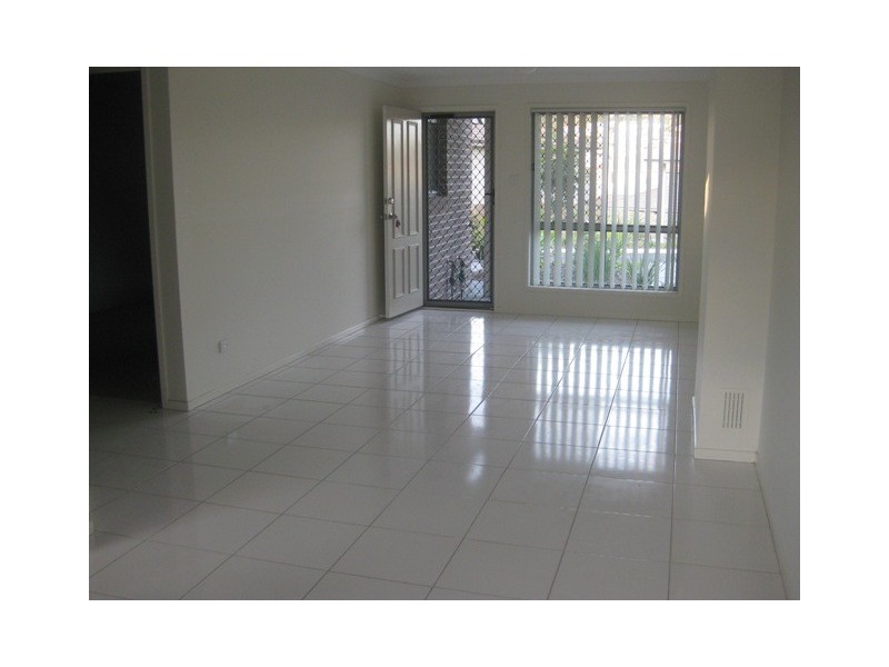 %/30 Carmarthen Circuit, Pacific Pines QLD 4211