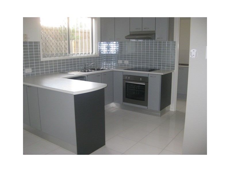 %/30 Carmarthen Circuit, Pacific Pines QLD 4211