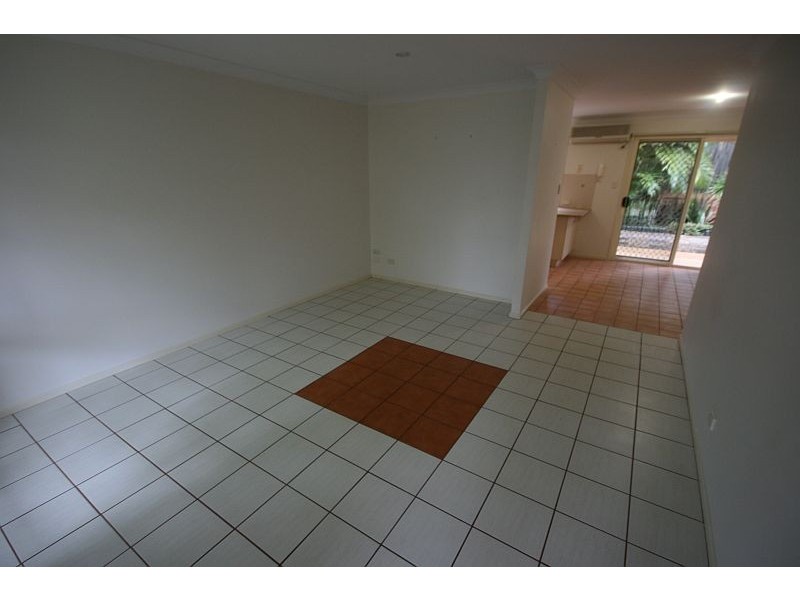 9/27 Camille Crescent, Wynnum West QLD 4178